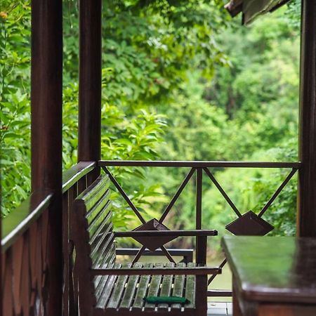 Ratmanee House Hotel Kanchanaburi Exterior photo
