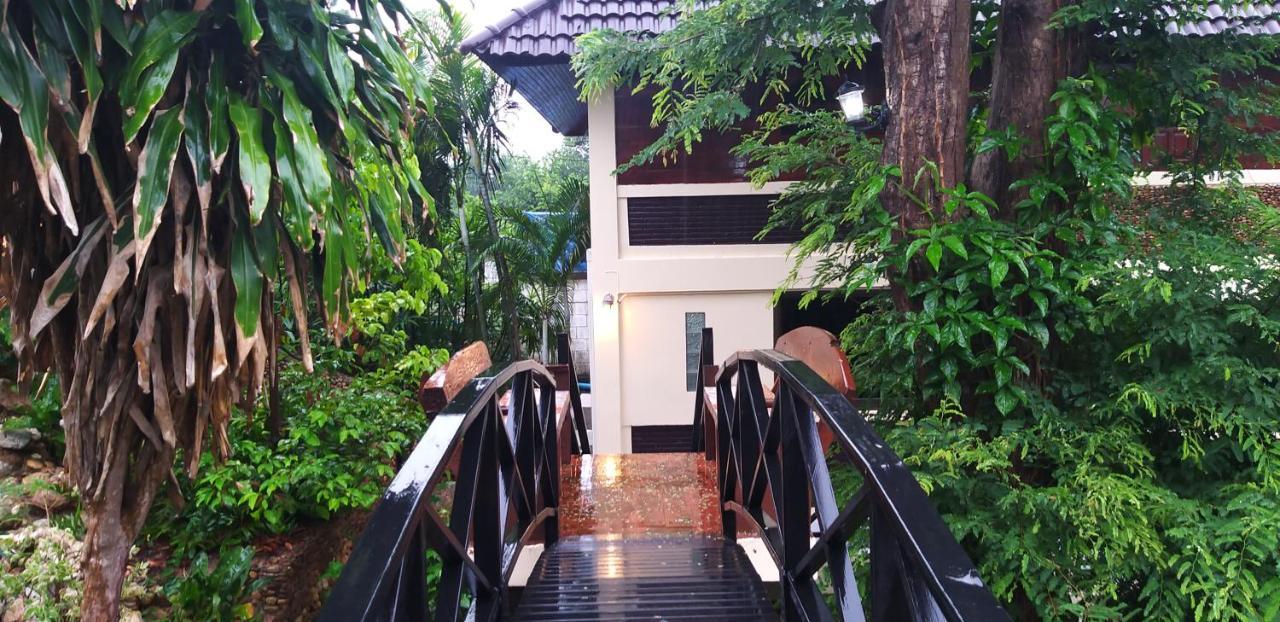 Ratmanee House Hotel Kanchanaburi Exterior photo