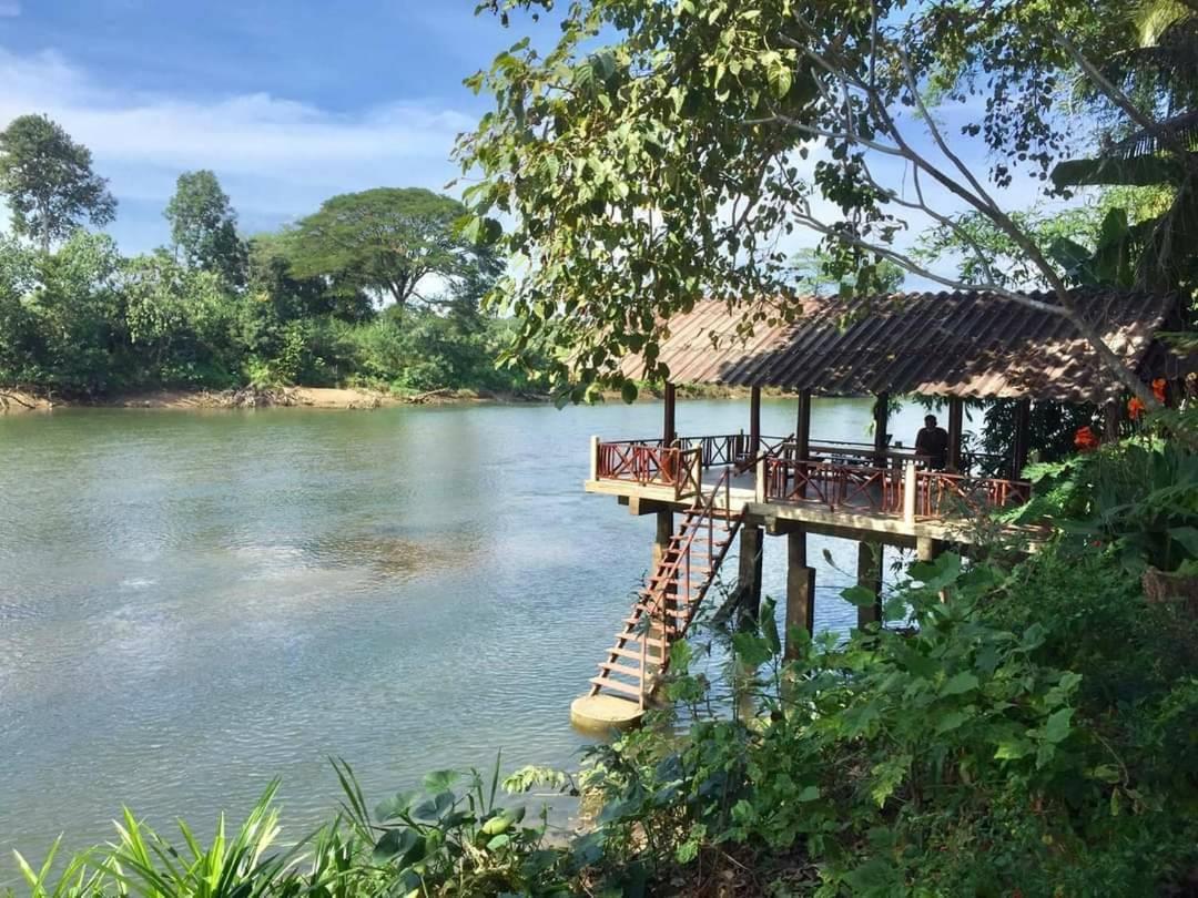 Ratmanee House Hotel Kanchanaburi Exterior photo