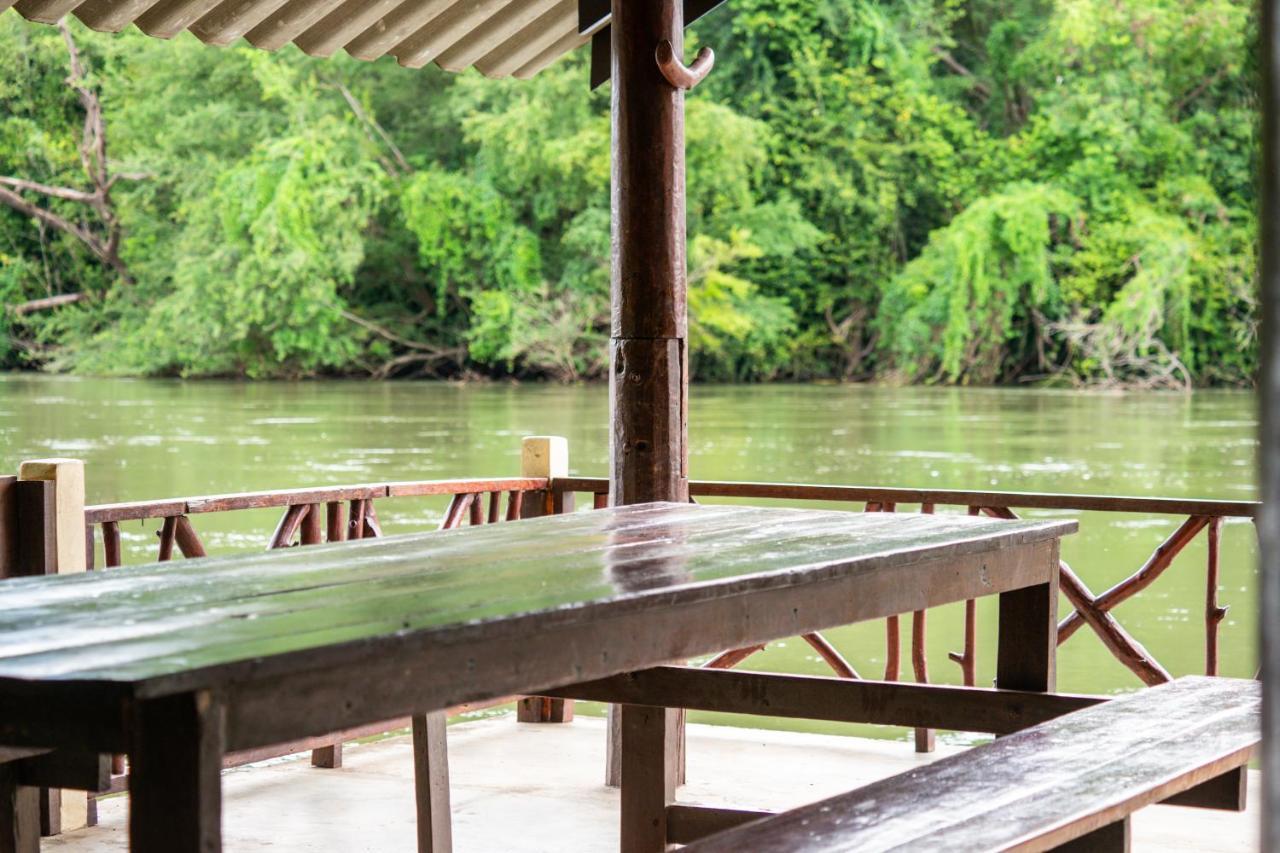 Ratmanee House Hotel Kanchanaburi Exterior photo