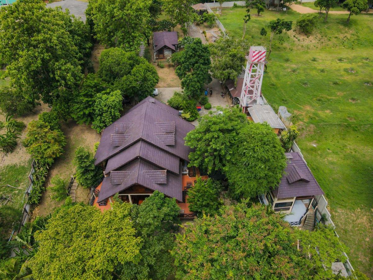 Ratmanee House Hotel Kanchanaburi Exterior photo