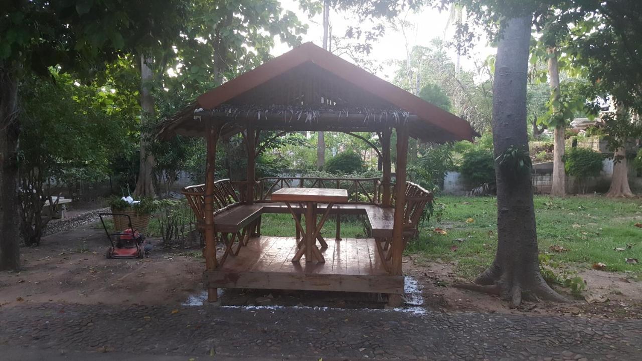 Ratmanee House Hotel Kanchanaburi Exterior photo